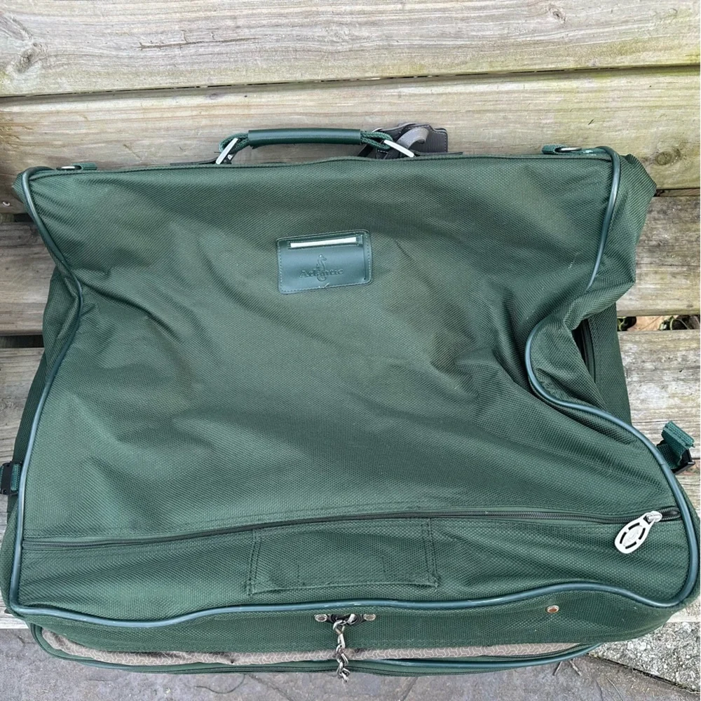Vintage Atlantic Carry On Garment‎ Bag Suitcase Large Expandable Green